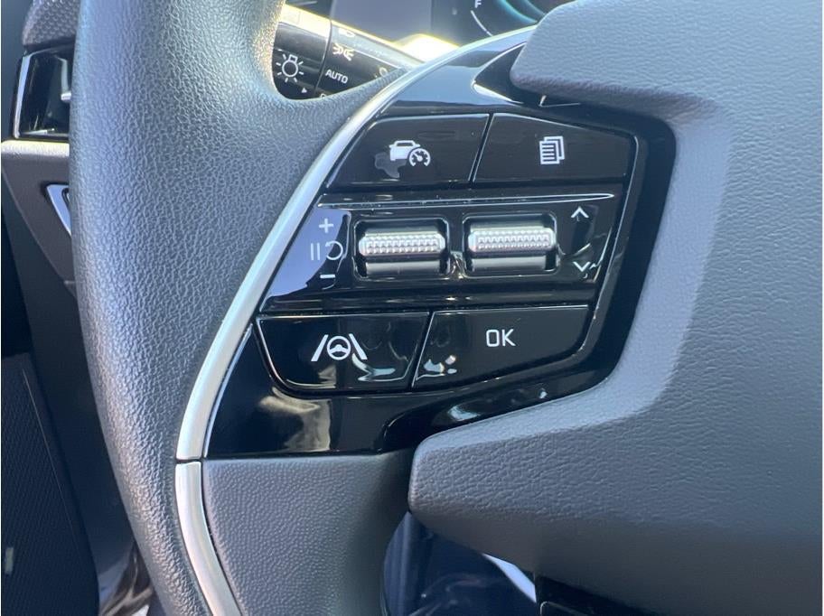 2025 Kia Niro LX Wagon 4D