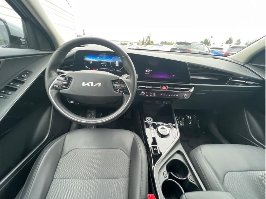 2023 Kia Niro EV Wind Wagon 4D