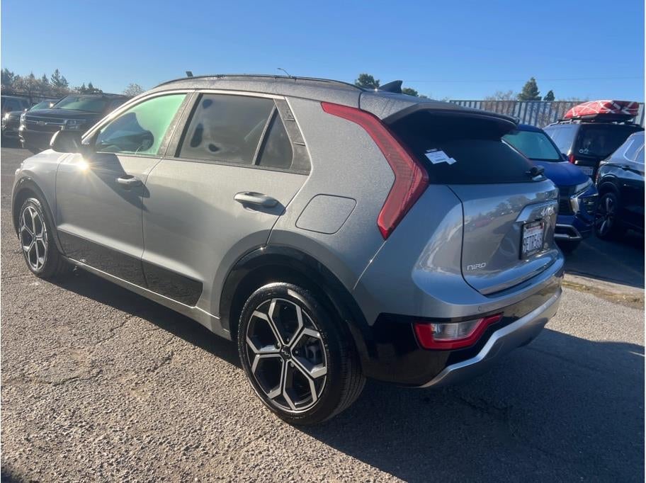 2023 Kia Niro EX Touring Wagon 4D