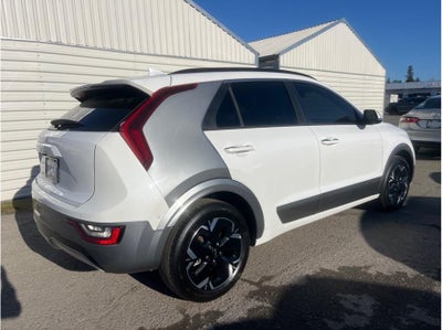2023 Kia Niro EV Wave Wagon 4D