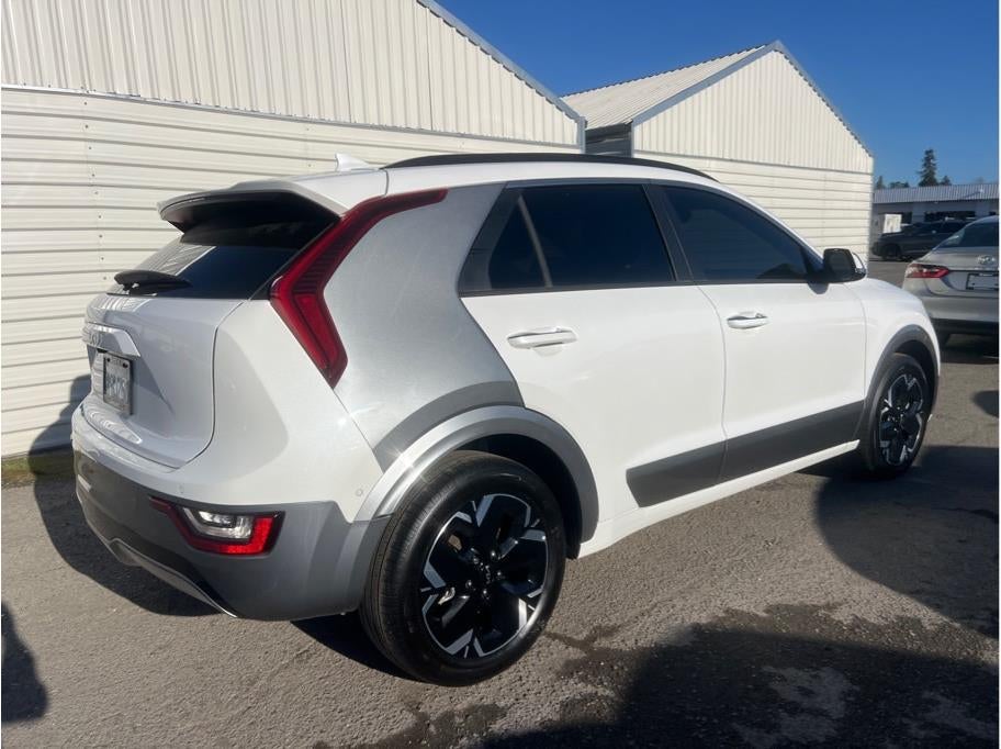2023 Kia Niro EV Wave Wagon 4D
