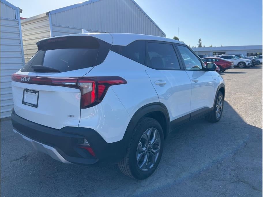 2026 Kia Seltos LX Sport Utility 4D