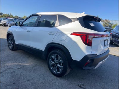 2026 Kia Seltos LX Sport Utility 4D