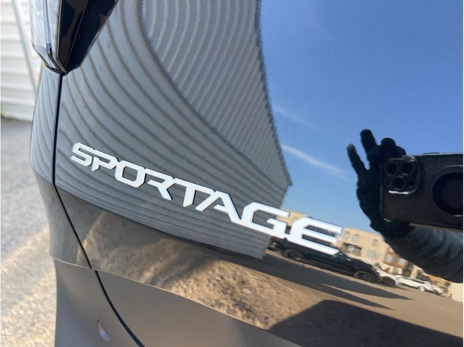 2026 Kia Sportage Hybrid LX Sport Utility 4D