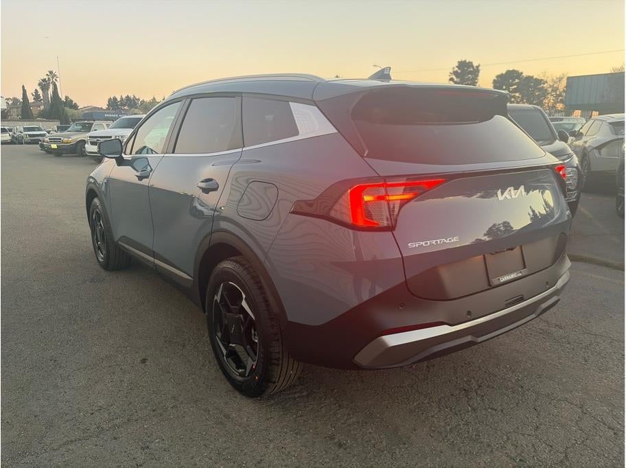 2026 Kia Sportage Hybrid EX Sport Utility 4D