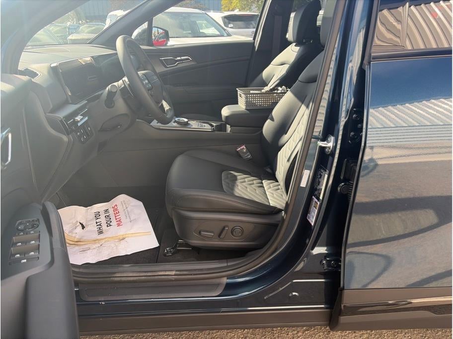 2026 Kia Sportage Plug In Hybrid X-Line