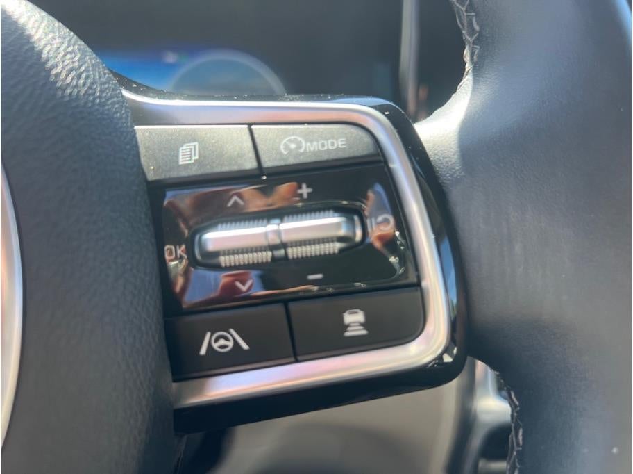 2023 Kia Sorento Hybrid SX-Prestige Sport Utility 4D