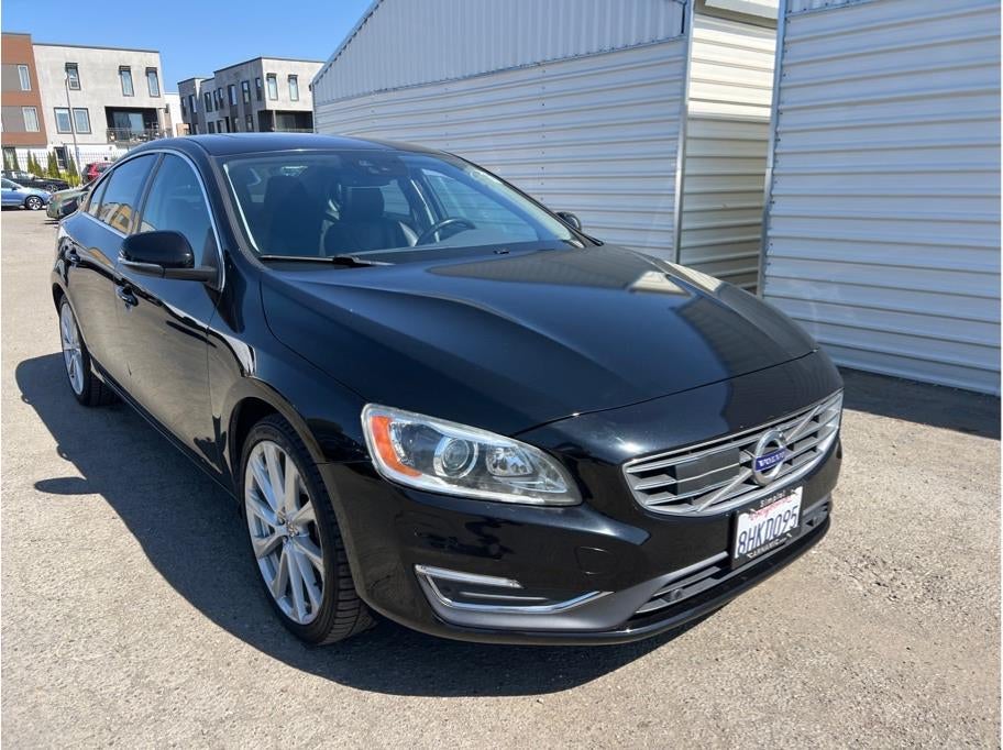 2016 Volvo S60 T5 Inscription Platinum Sedan 4D