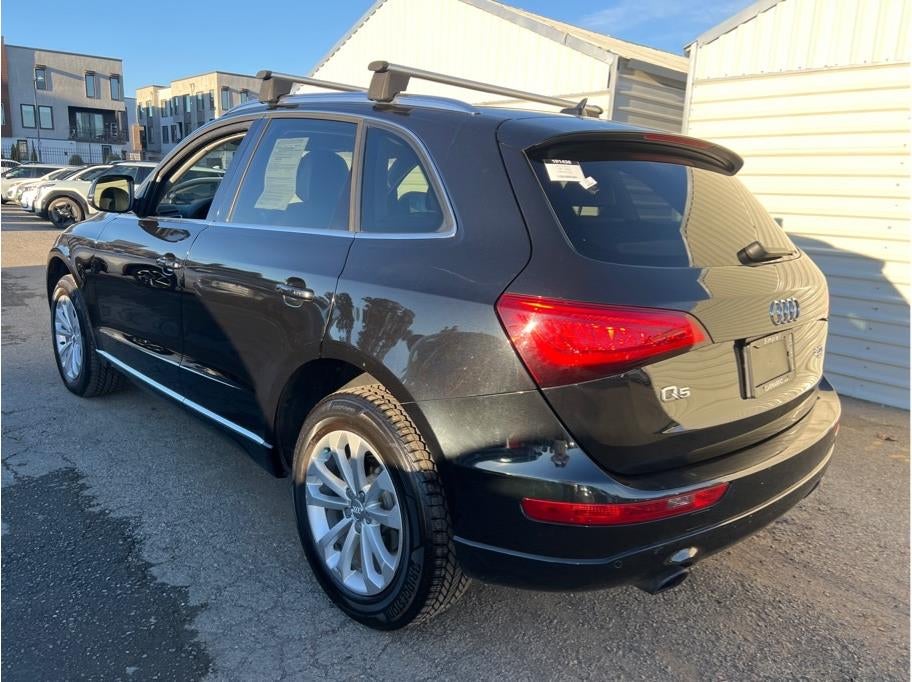 2013 Audi Q5 2.0T Premium Plus Sport Utility 4D