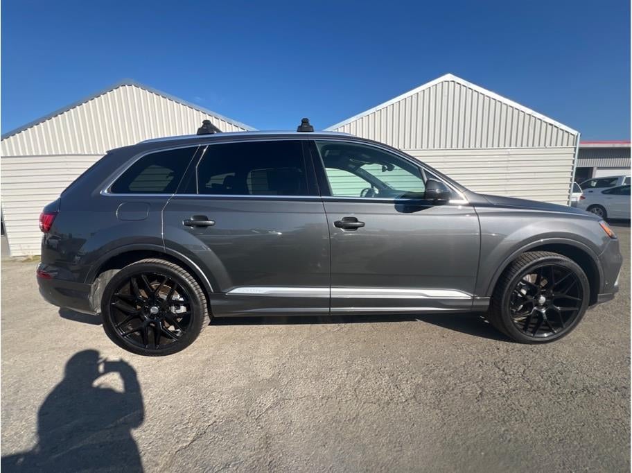 2021 Audi Q7 45 TFSI Premium Plus Sport Utility 4D