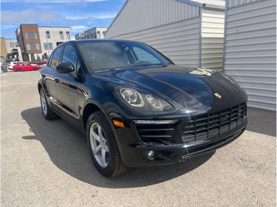 2018 Porsche Macan Sport Utility 4D