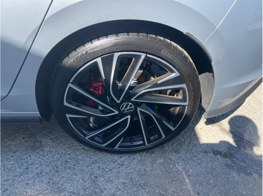 2023 Volkswagen Golf GTI Autobahn Hatchback Sedan 4D