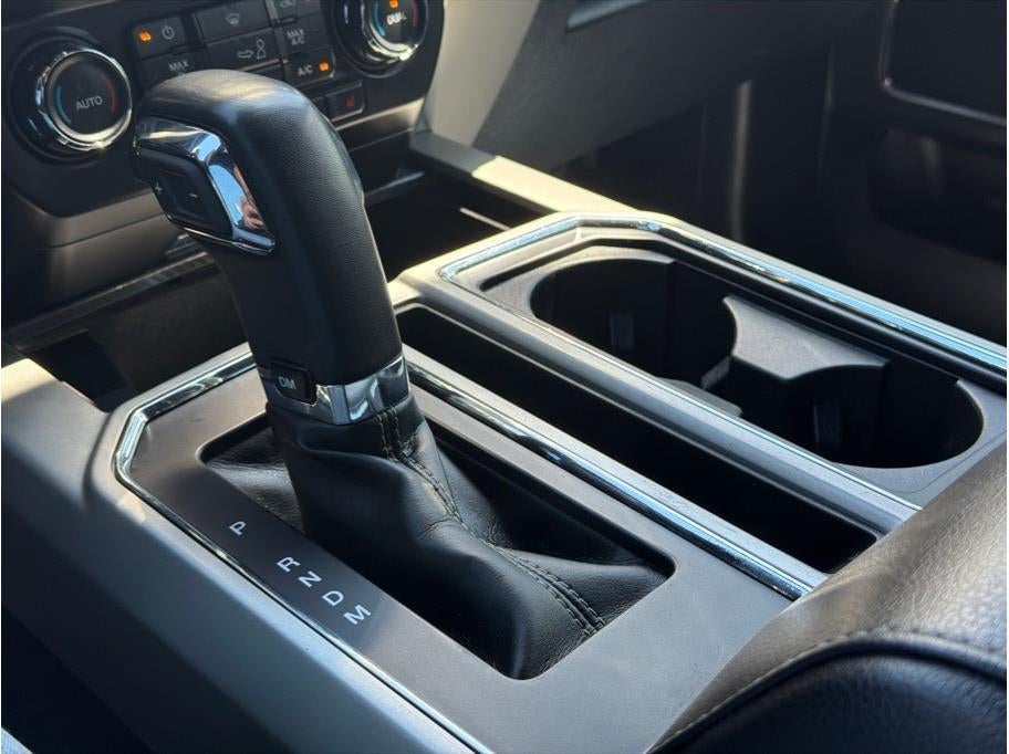 2020 Ford F150 SuperCrew Cab Lariat Pickup 4D 5 1/2 ft