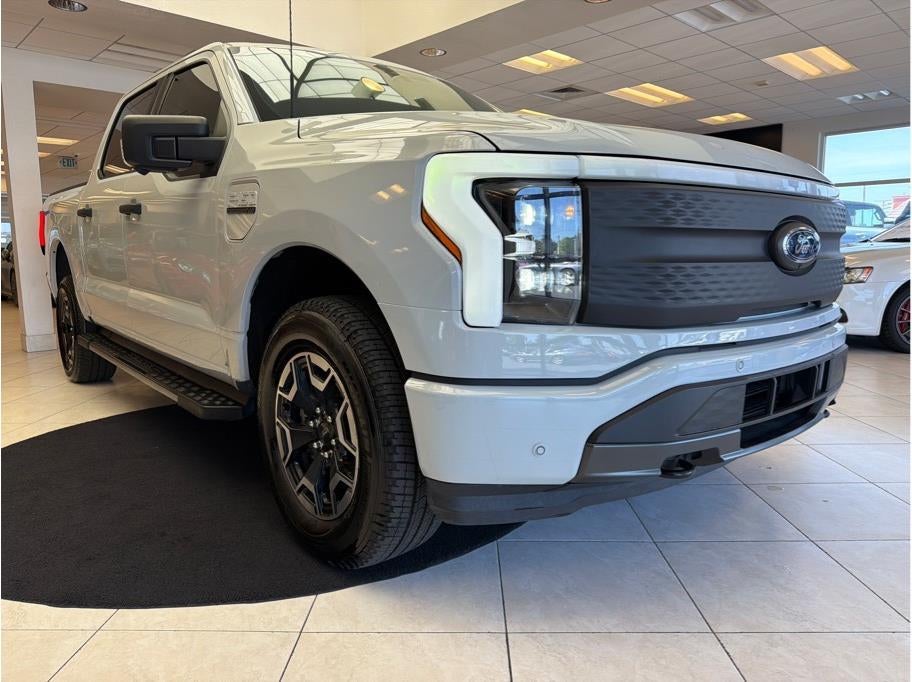 2023 Ford F150 Lightning XLT Pickup 4D 5 1/2 ft