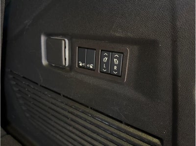 2025 GMC Yukon Denali Sport Utility 4D