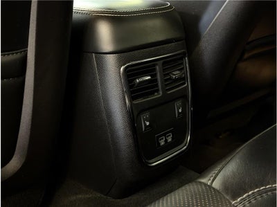2016 Dodge Charger SRT Hellcat Sedan 4D