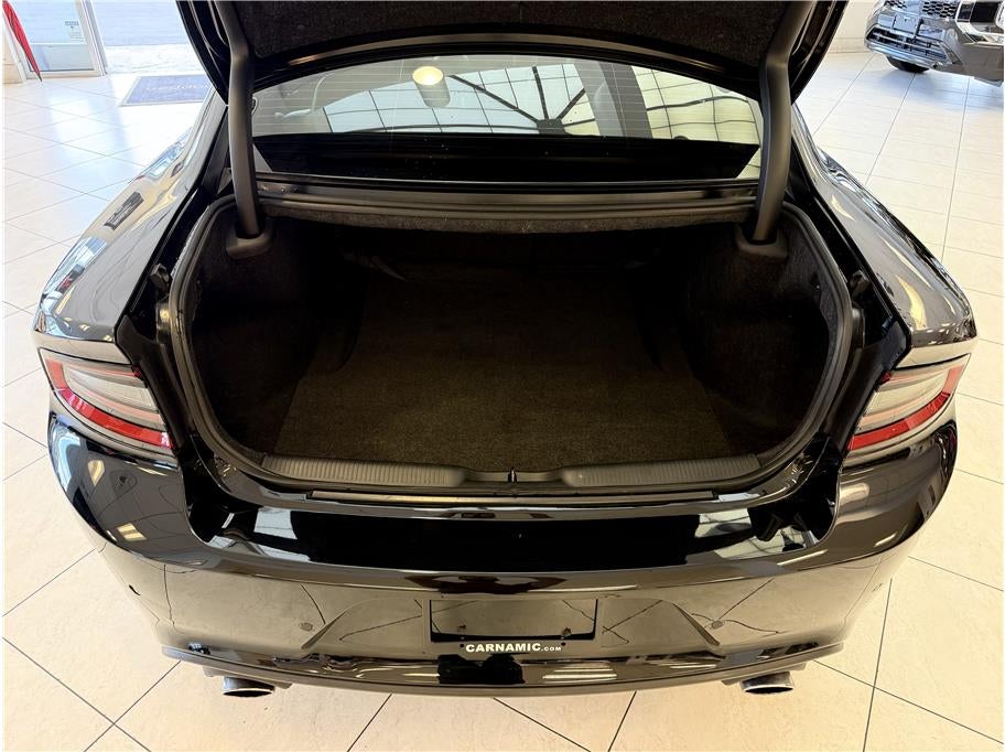2016 Dodge Charger SRT Hellcat Sedan 4D
