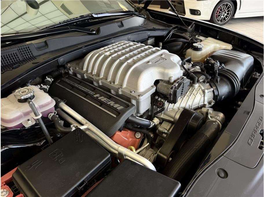 2016 Dodge Charger SRT Hellcat Sedan 4D