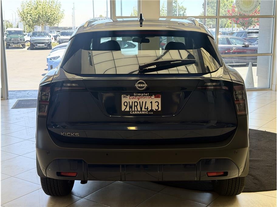 2026 Nissan Kicks SV Sport Utility 4D