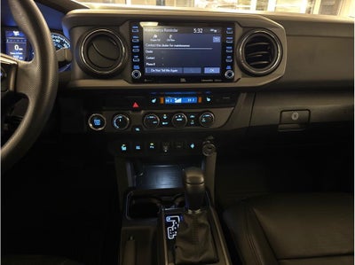 2022 Toyota Tacoma Double Cab TRD Off-Road Pickup 4D 5 ft