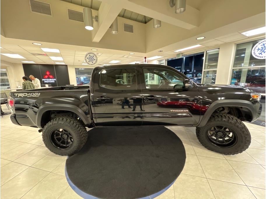 2022 Toyota Tacoma Double Cab TRD Off-Road Pickup 4D 5 ft
