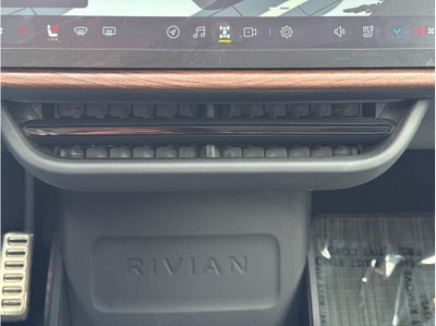 2022 Rivian R1T Adventure Pickup 4D 4 1/2 ft