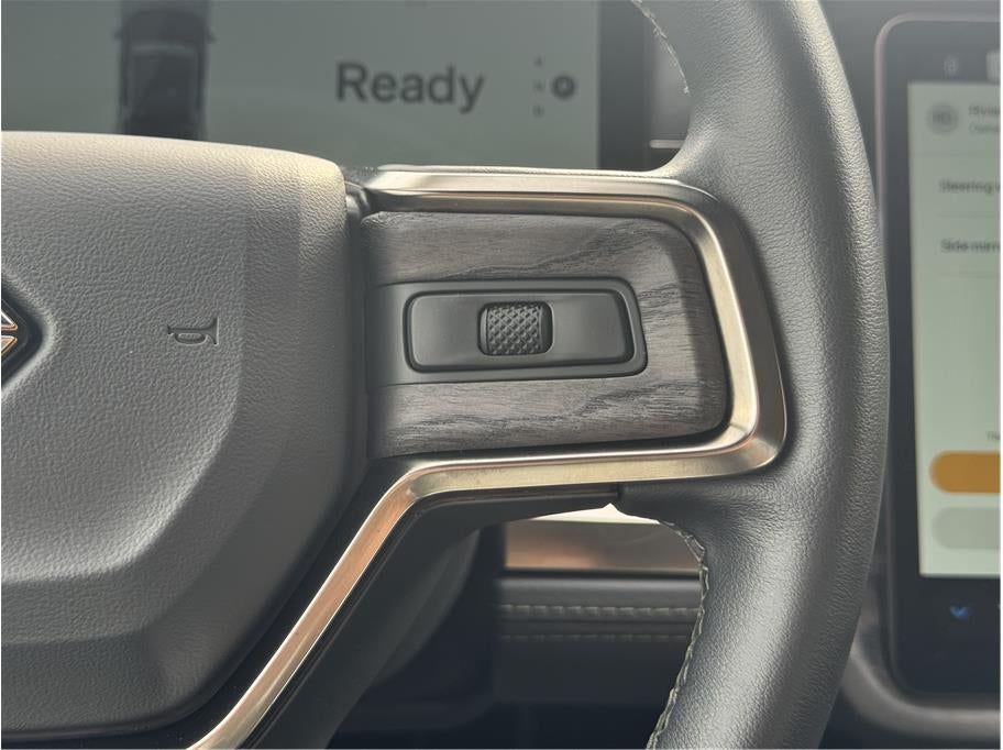 2022 Rivian R1T Adventure Pickup 4D 4 1/2 ft