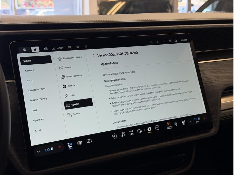 2024 Rivian R1S Dual Standard+ Sport Utility 4D