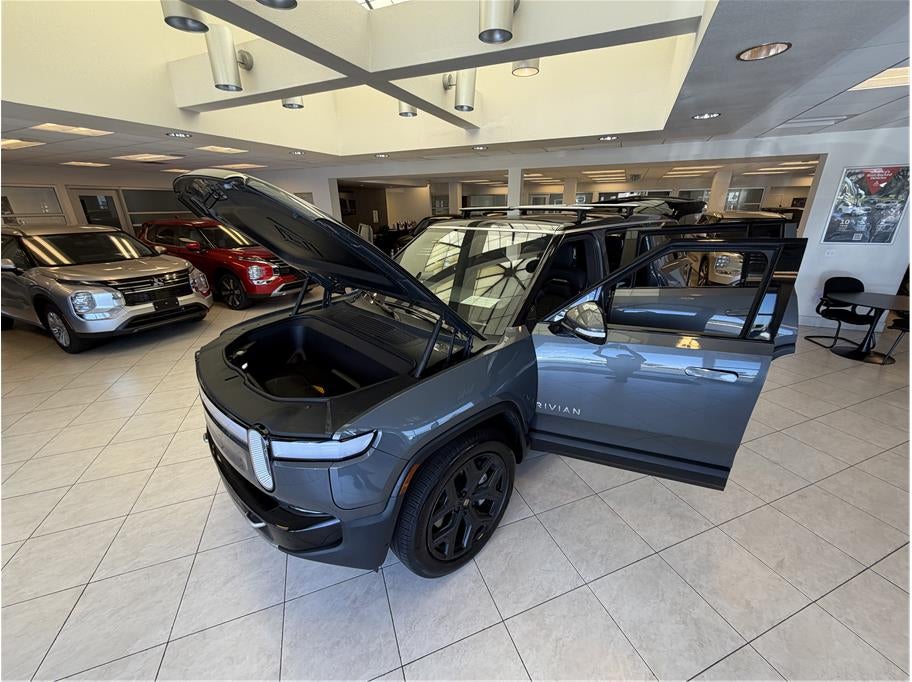 2024 Rivian R1S Dual Standard+ Sport Utility 4D
