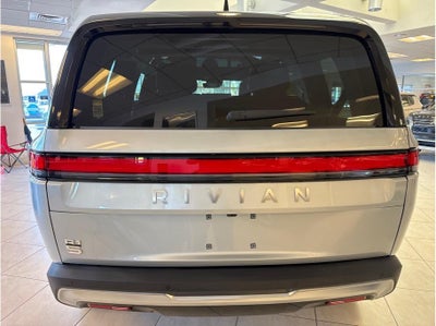 2024 Rivian R1S Dual Large Sport Utility 4D