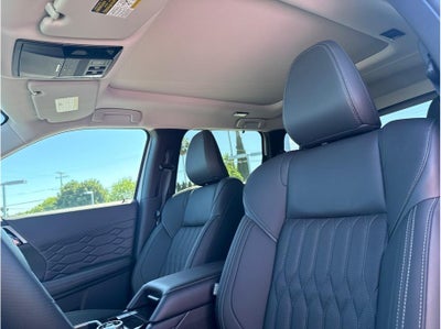 2025 Mitsubishi Outlander SEL Sport Utility 4D