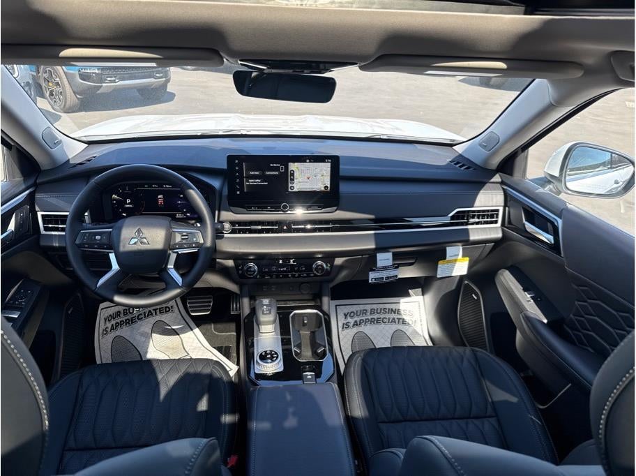 2025 Mitsubishi Outlander SEL Sport Utility 4D