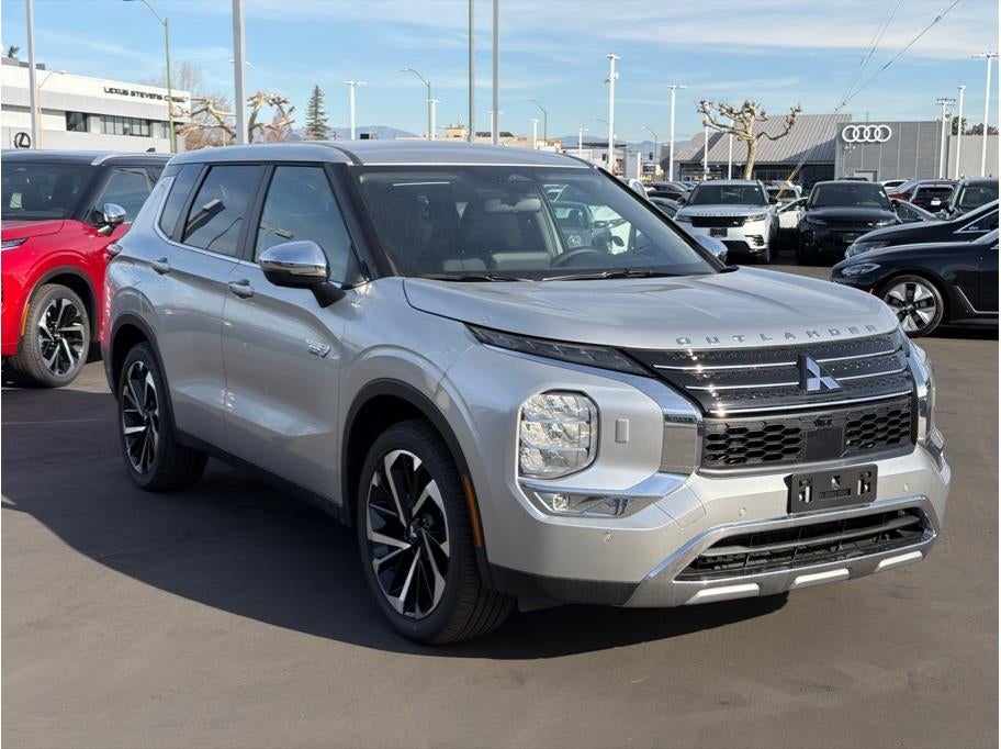 2025 Mitsubishi Outlander PHEV SE Sport Utility 4D