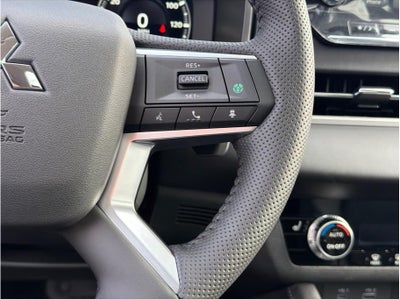 2025 Mitsubishi Outlander PHEV SE Tech Package