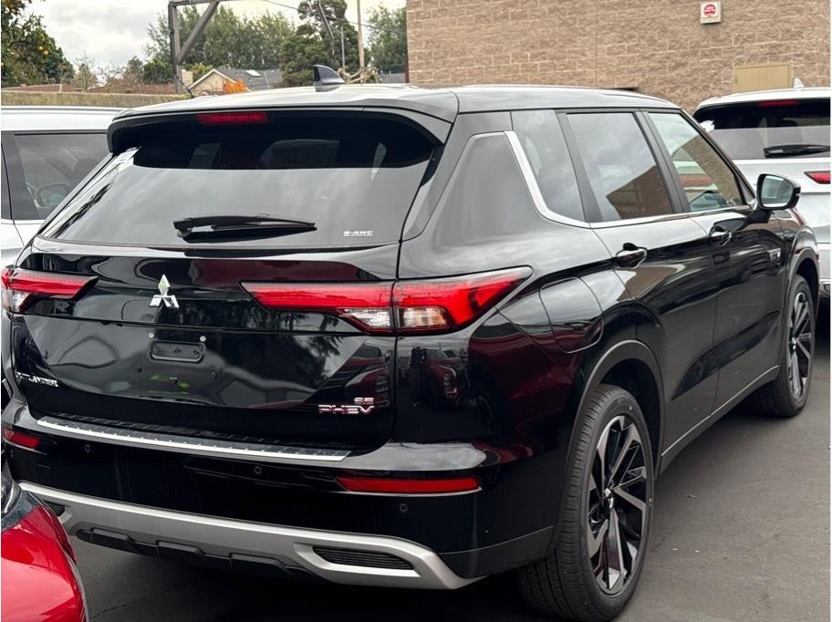 2025 Mitsubishi Outlander PHEV SE