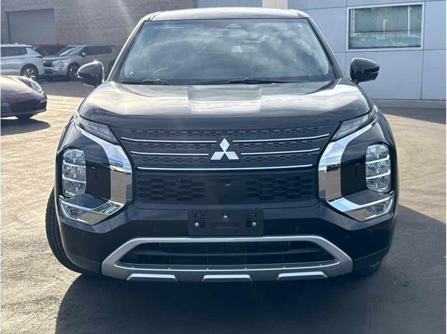 2025 Mitsubishi Outlander PHEV SE