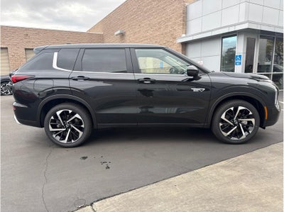 2025 Mitsubishi Outlander PHEV SE