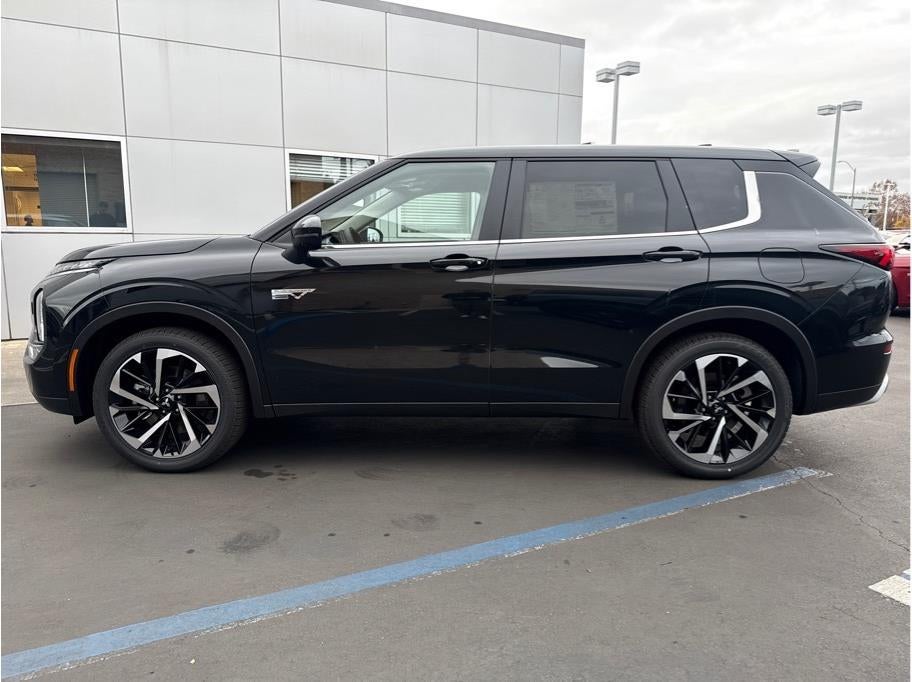 2025 Mitsubishi Outlander PHEV SE