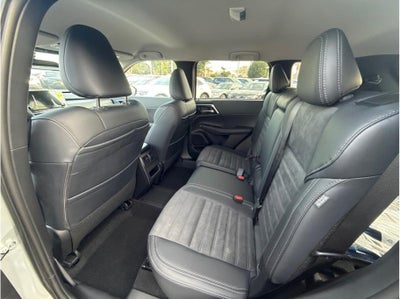 2025 Mitsubishi Outlander PHEV SE