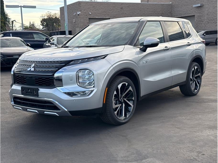2025 Mitsubishi Outlander PHEV SE
