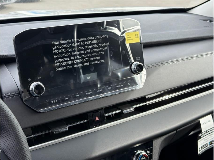 2025 Mitsubishi Outlander PHEV SE