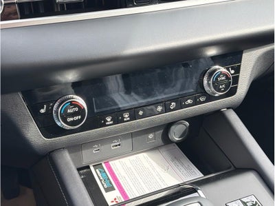 2025 Mitsubishi Outlander PHEV SE