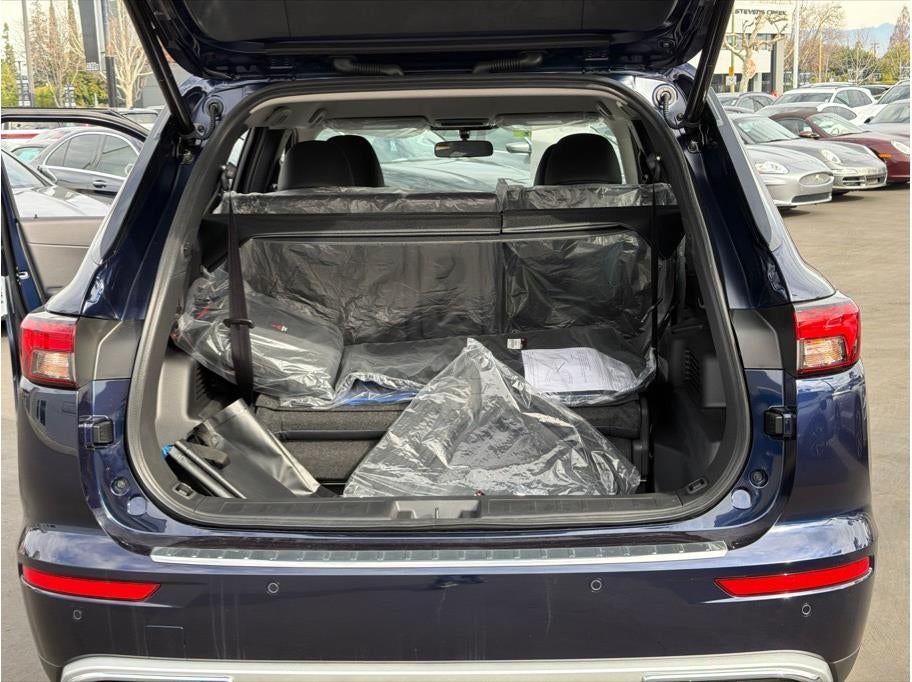 2025 Mitsubishi Outlander PHEV SE