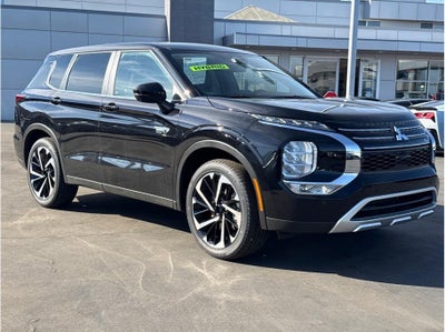 2025 Mitsubishi Outlander PHEV SE