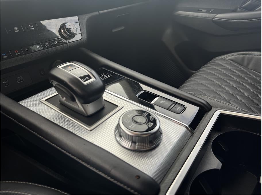 2023 Mitsubishi Outlander PHEV SEL Sport Utility 4D