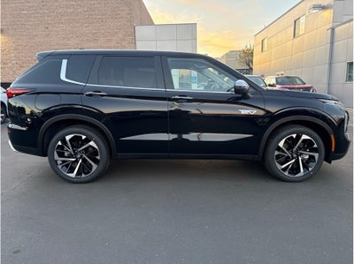 2025 Mitsubishi Outlander PHEV SE Tech Package