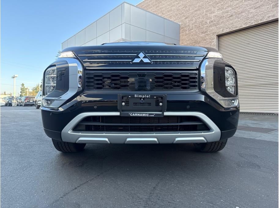 2025 Mitsubishi Outlander PHEV SE