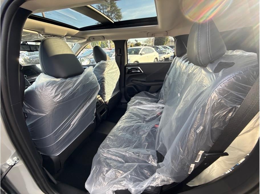 2025 Mitsubishi Outlander PHEV SE Tech Package