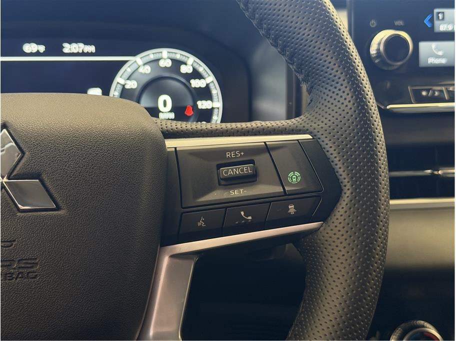 2025 Mitsubishi Outlander PHEV SE Sport Utility 4D