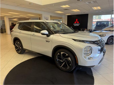 2025 Mitsubishi Outlander PHEV SE Sport Utility 4D